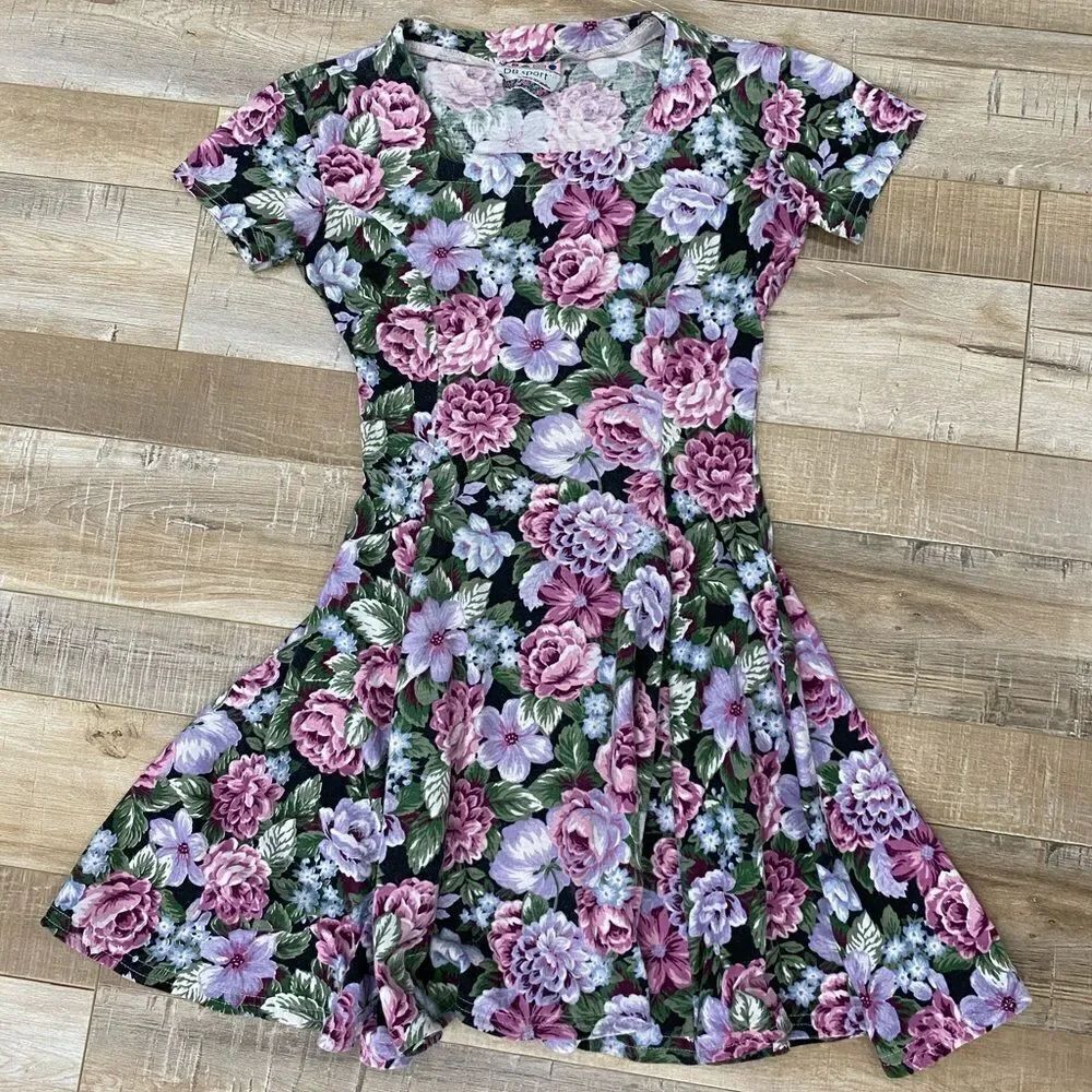 ⭐️ VINTAGE 90’s Babydoll Floral Printed Mini✨